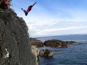 Coasteering & Cliff Jumping